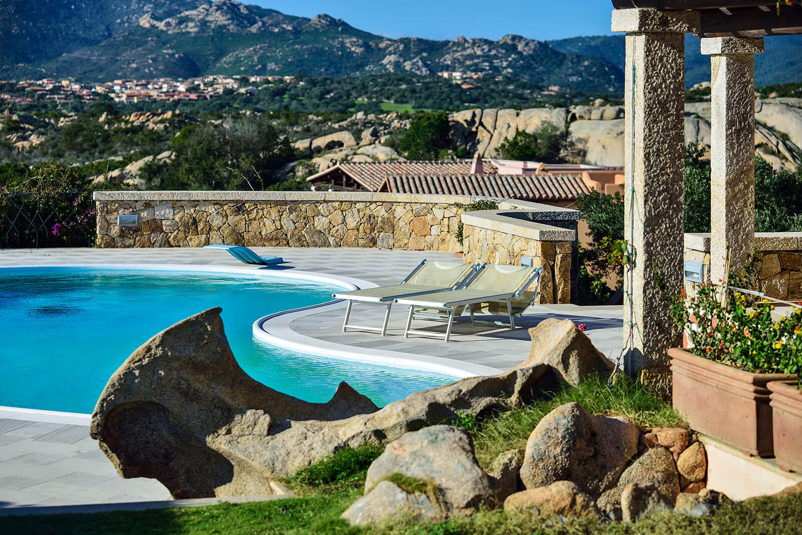 Villa with pool and sea view / Sardinia